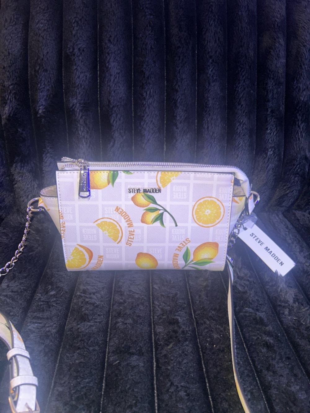 RARE LIMITED EDITION Steve Madden White Crossbody with Lemon Print